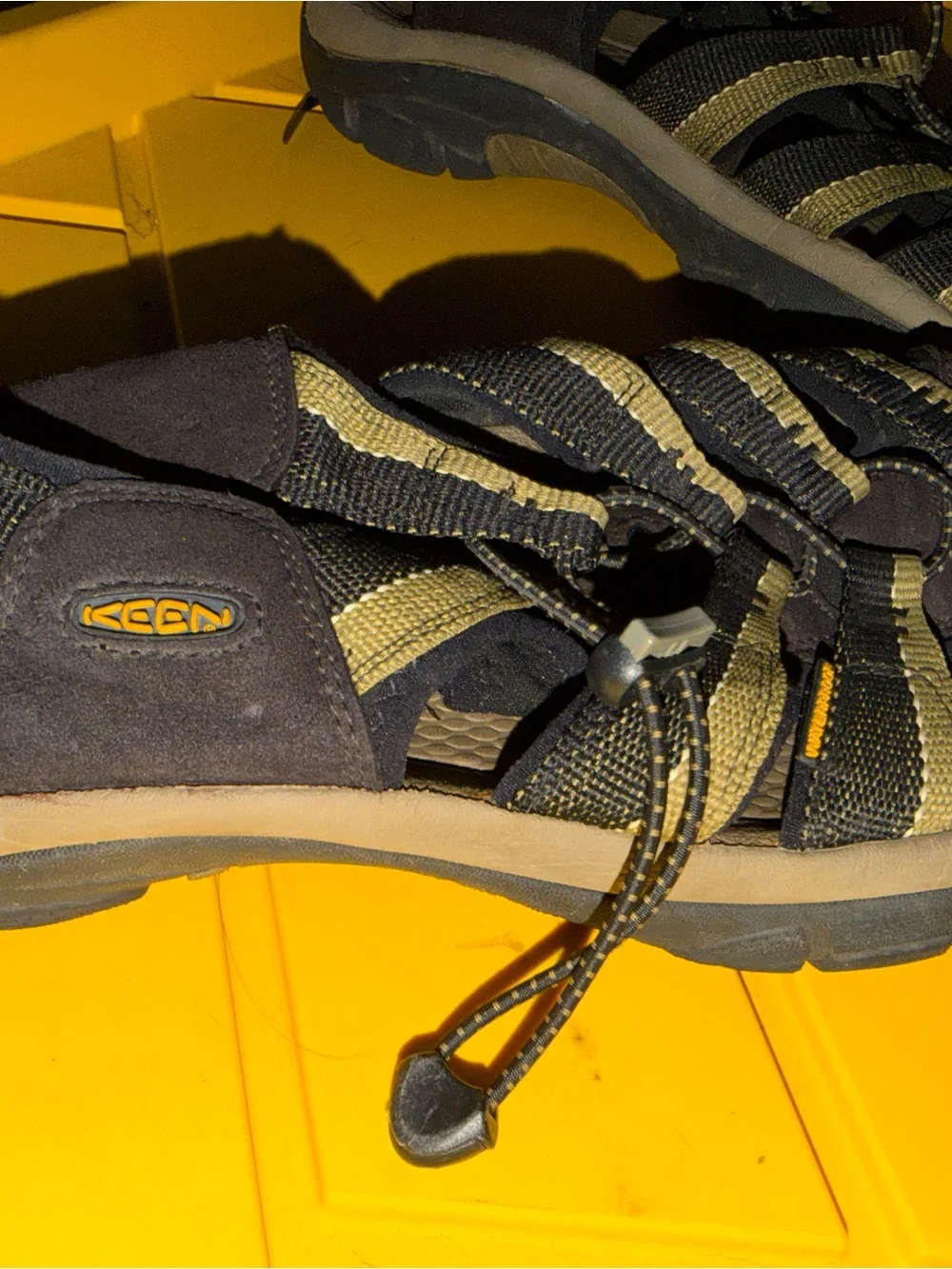 KEEN Newport H2 Men’s Size 13 Black Olive Waterproof Hiking Water Sandals